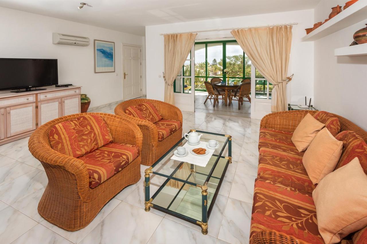 Conylanza Golf Y Mar Suites 科斯塔特吉塞 外观 照片